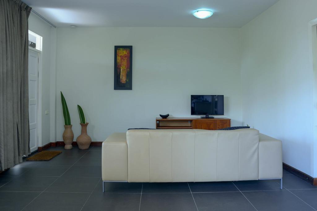 Mathurin Appartementen ปารามารีโบ ภายนอก รูปภาพ