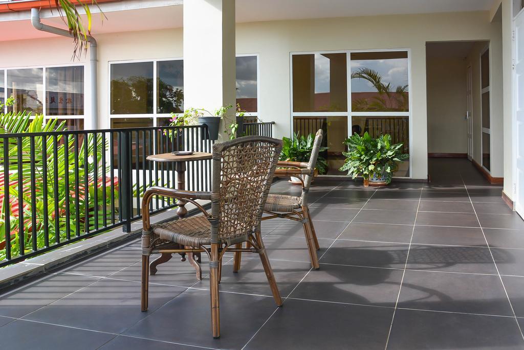 Mathurin Appartementen ปารามารีโบ ภายนอก รูปภาพ